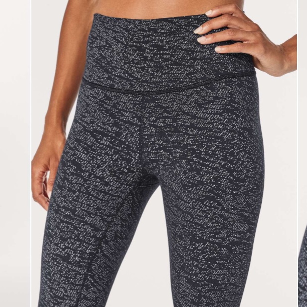 Lululemon Hi-Rise Wunder Under  7/8 Tight 25”